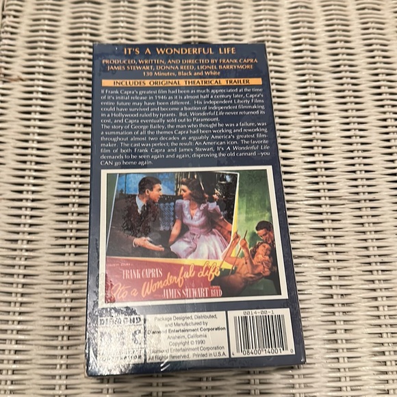 It’s a wonderful life vhs - Picture 2 of 2